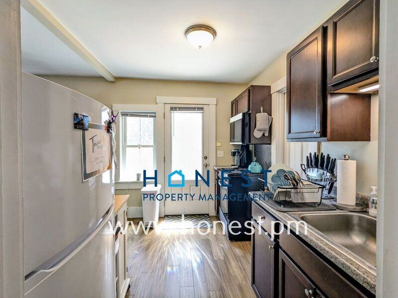 18 Warren St #2 - Photo 2 of 20