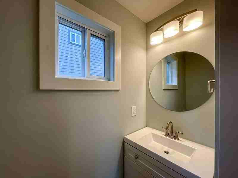 56 W Cascade St - Photo 7 of 16