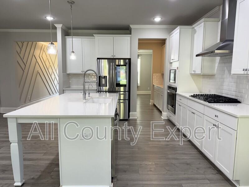 5145 Explorer Ln - Photo 7 of 46