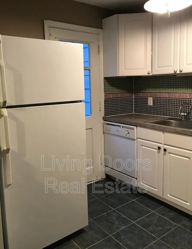 2303 South St - Photo 3 of 6