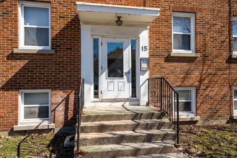 15 Lenore Pl #9 - Photo 2 of 14