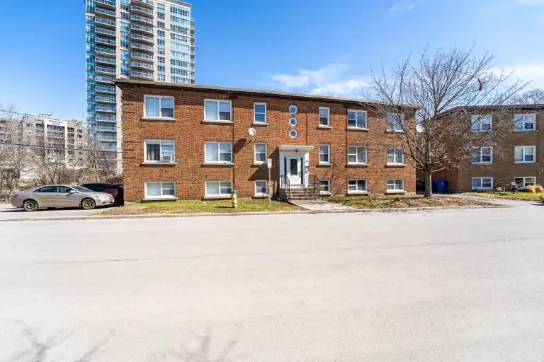15 Lenore Pl #9 - Photo 3 of 14
