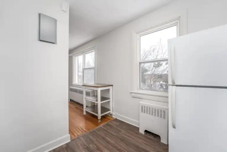 15 Lenore Pl #9 - Photo 7 of 14
