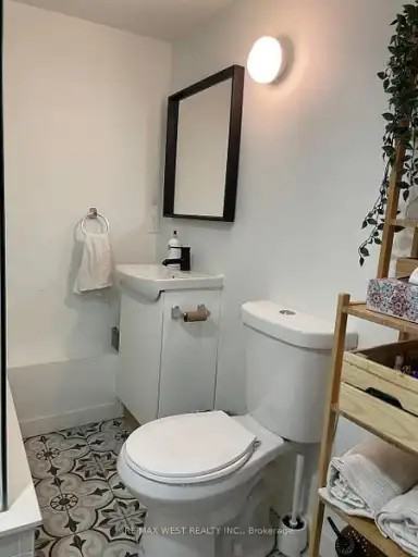 76 Bellwoods Ave - Photo 6 of 10