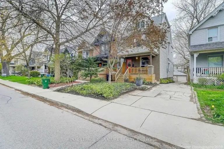 41 Hastings Ave - Photo 2 of 15