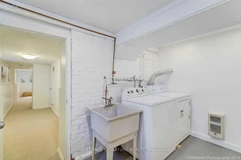 41 Hastings Ave - Photo 3 of 15