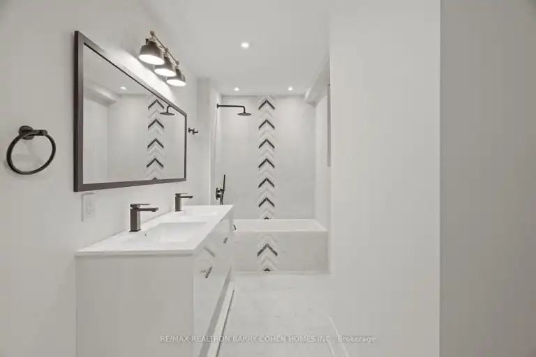 231 Macpherson Ave - Photo 6 of 25