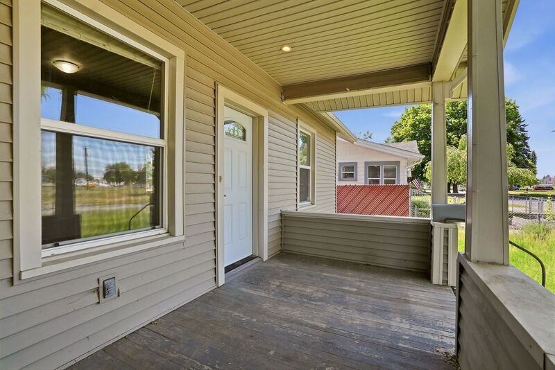 3908 E 4th Ave - Photo 2 of 23