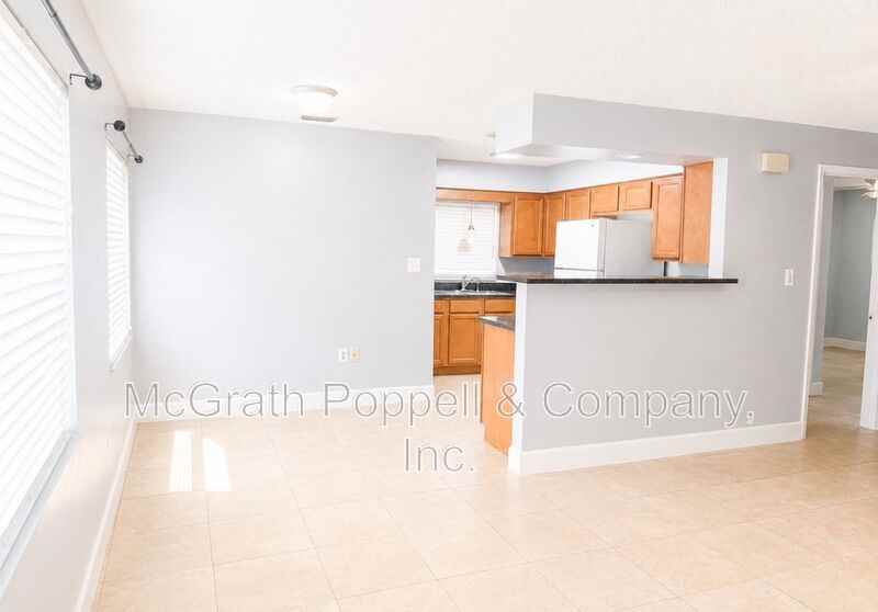 7702 Chase Rd - Photo 3 of 15