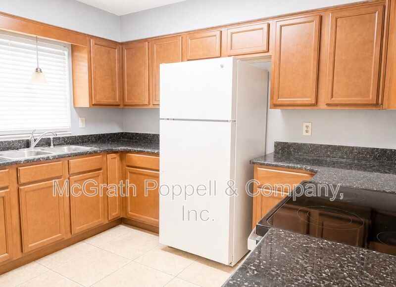 7702 Chase Rd - Photo 6 of 15