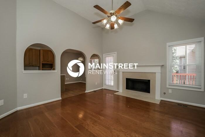 1041 Dalby Way - Photo 4 of 17