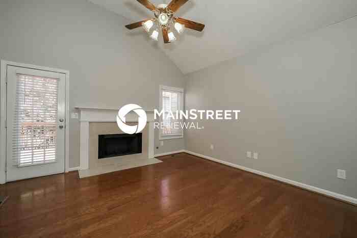 1041 Dalby Way - Photo 5 of 17