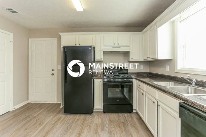 250 Saratoga Ct - Photo 7 of 16
