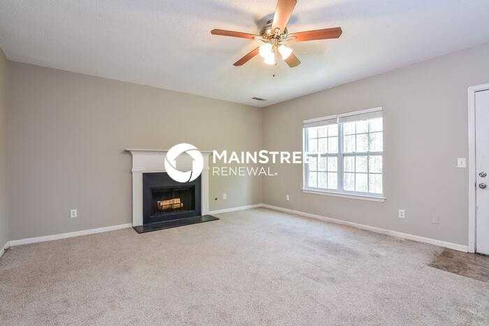 4048 Waldrop Hills Dr - Photo 5 of 17