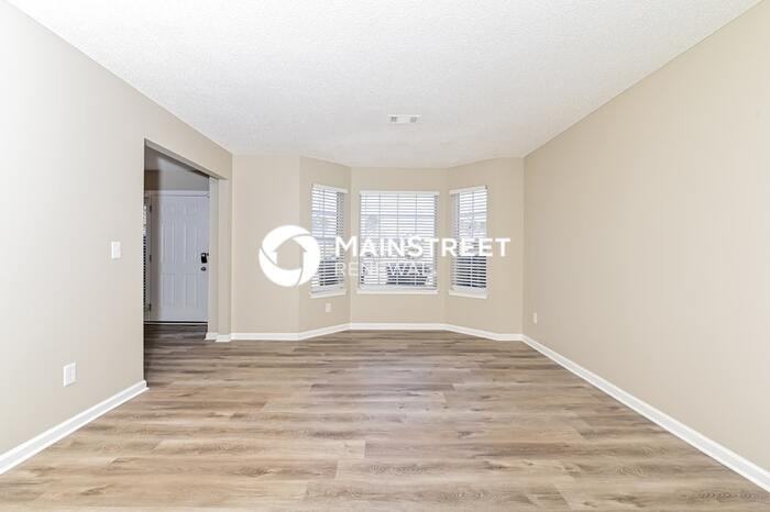 345 Kaleb Ct - Photo 5 of 17
