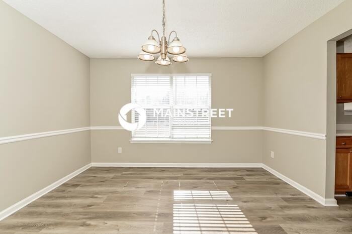 345 Kaleb Ct - Photo 6 of 17