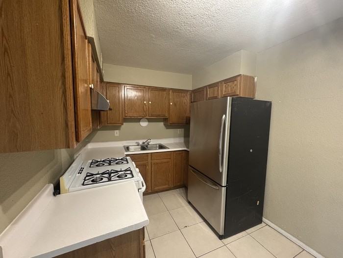 1751 E Virginia Ave #2 - Photo 3 of 14