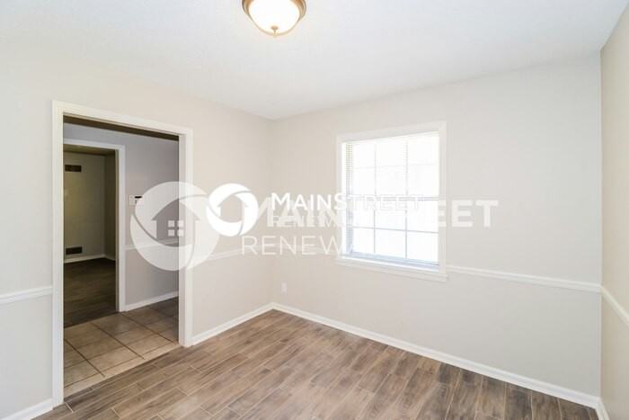 3557 Bellwood Dr - Photo 4 of 17