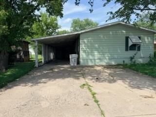 2609 Joyce Dr - Photo 4 of 20