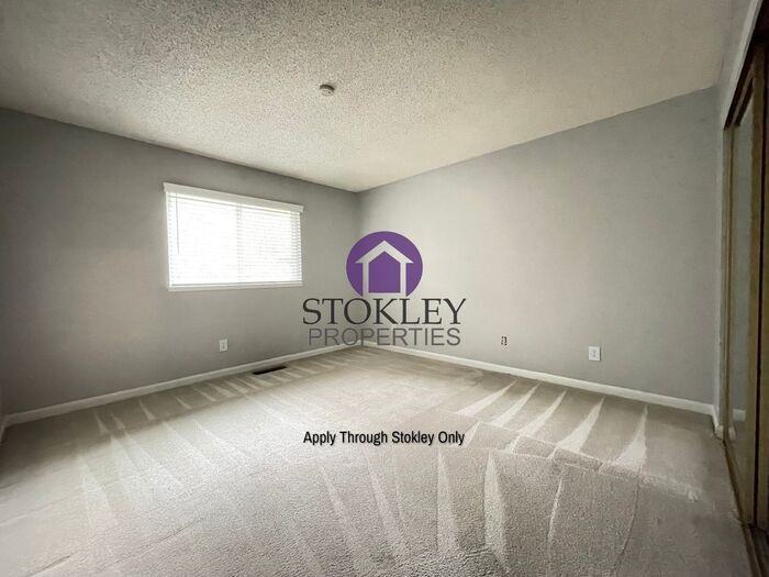 461 Camelback Rd - Photo 6 of 8