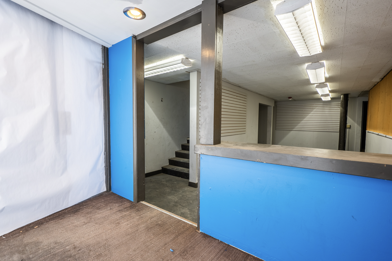 Howard Street Apartments - Photo 6 of 7