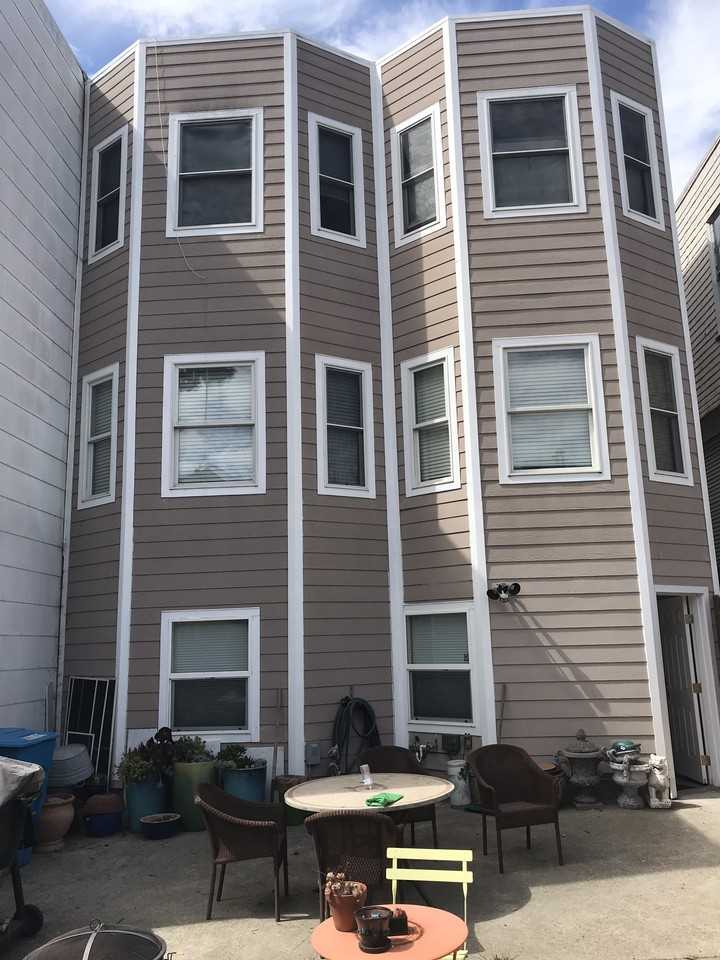 262 8th Ave - Photo 4 of 9
