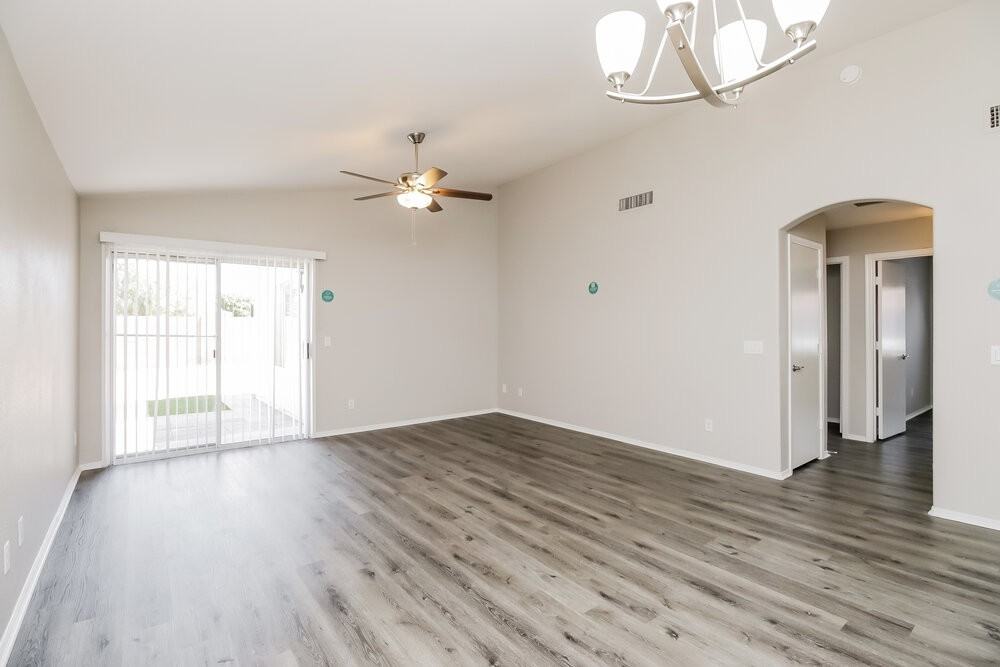 94 W Gail Dr - Photo 3 of 16