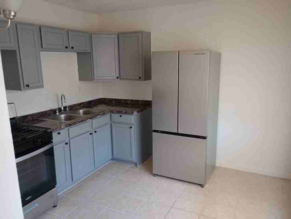 401 N D St #5 - Photo 2 of 17