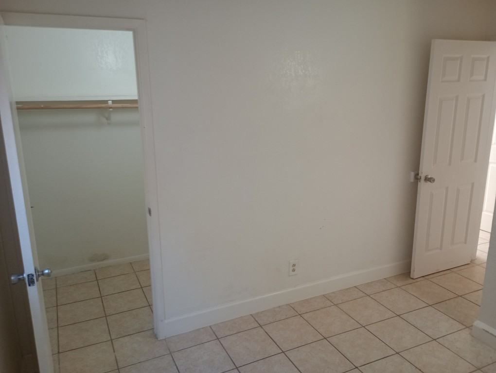 401 N D St #11 - Photo 6 of 11