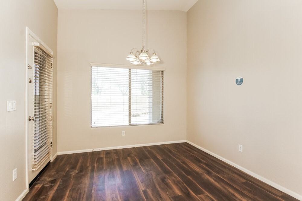 7154 W Globe Ave - Photo 6 of 16