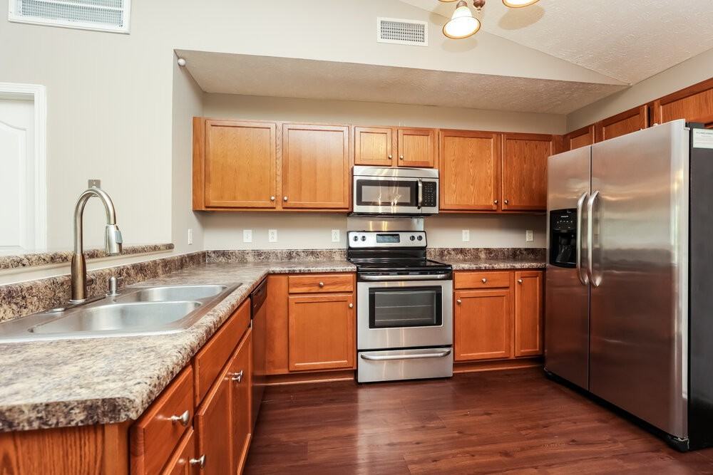 3110 Swilly Ct - Photo 6 of 16