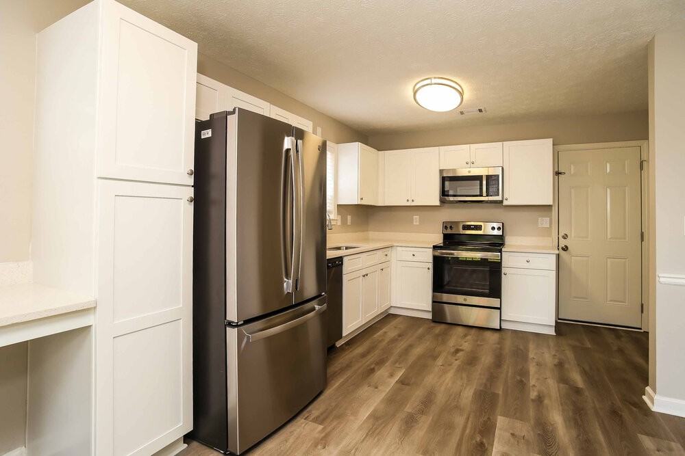 3029 Lexington Ave - Photo 6 of 16