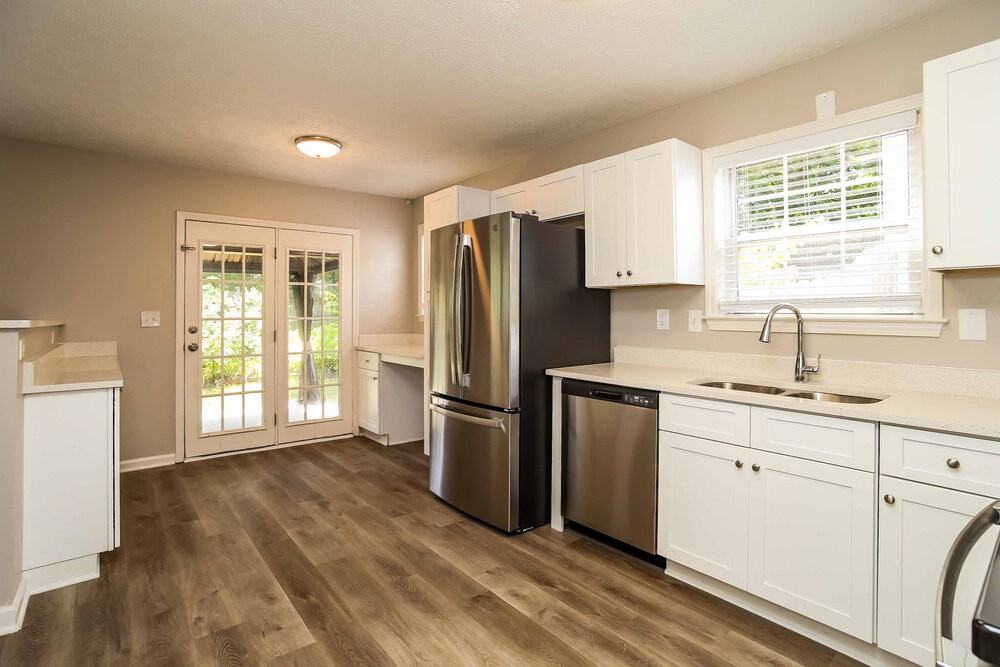 3029 Lexington Ave - Photo 7 of 16