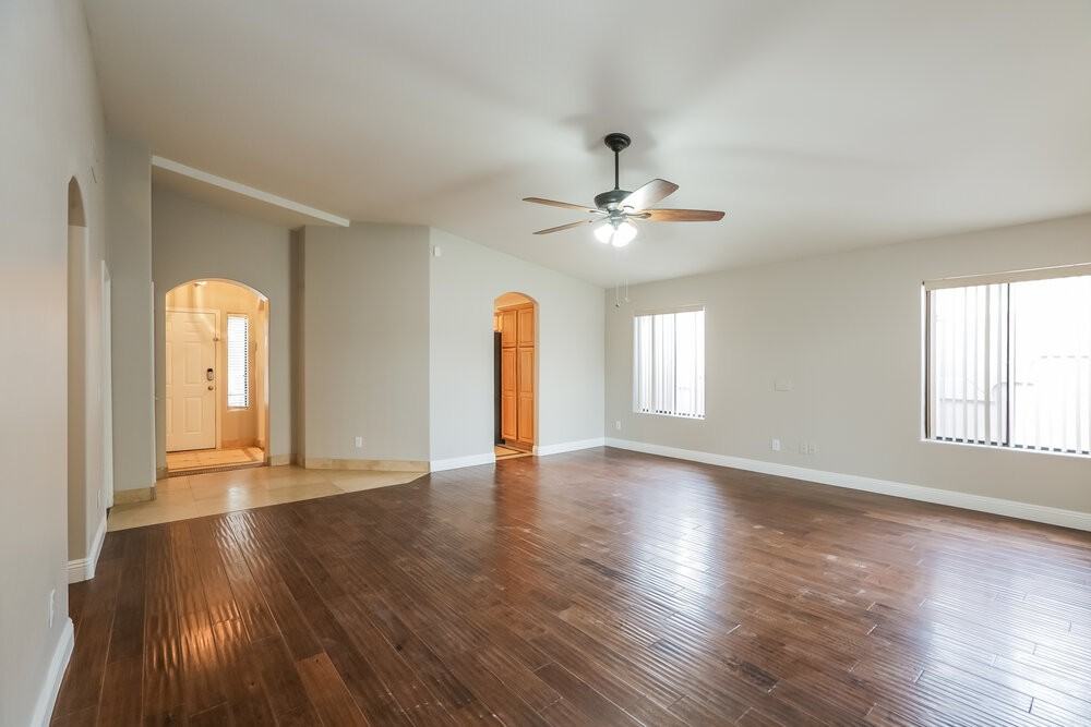 17811 N 41st Pl - Photo 4 of 15