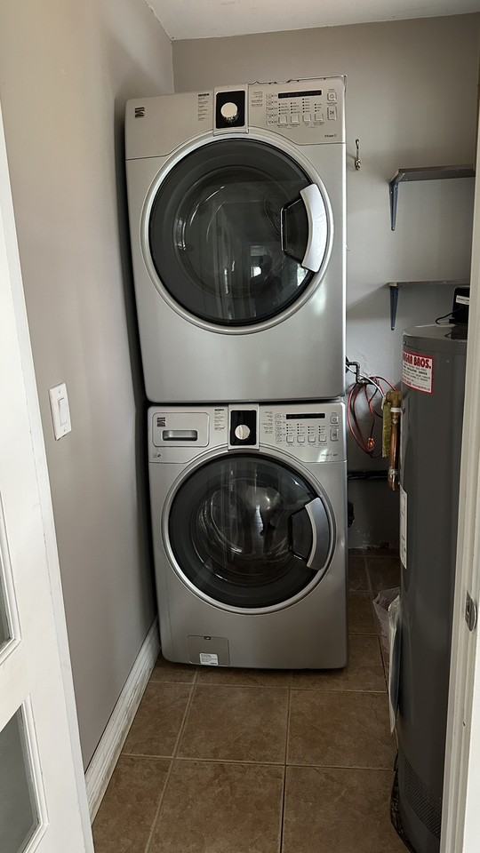 10930 141 St - Photo 5 of 5