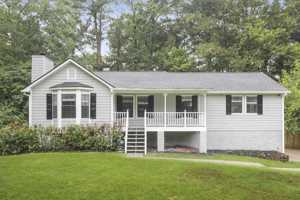 featured image of 2690 Deerfield Cir Sw