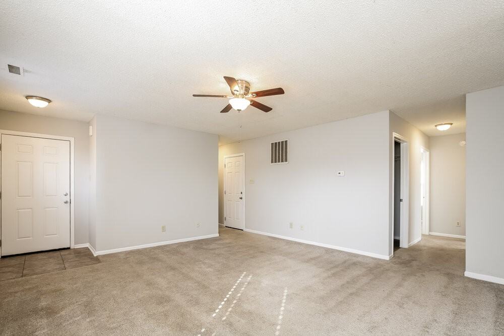 10860 Wymm Ln - Photo 5 of 25
