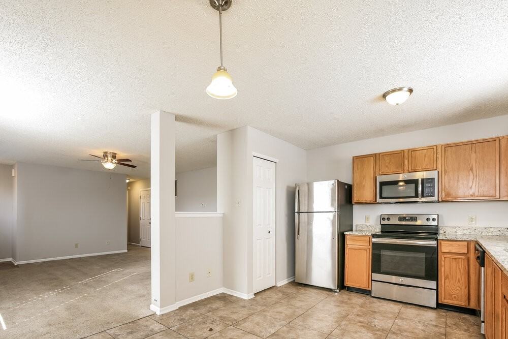10860 Wymm Ln - Photo 7 of 25