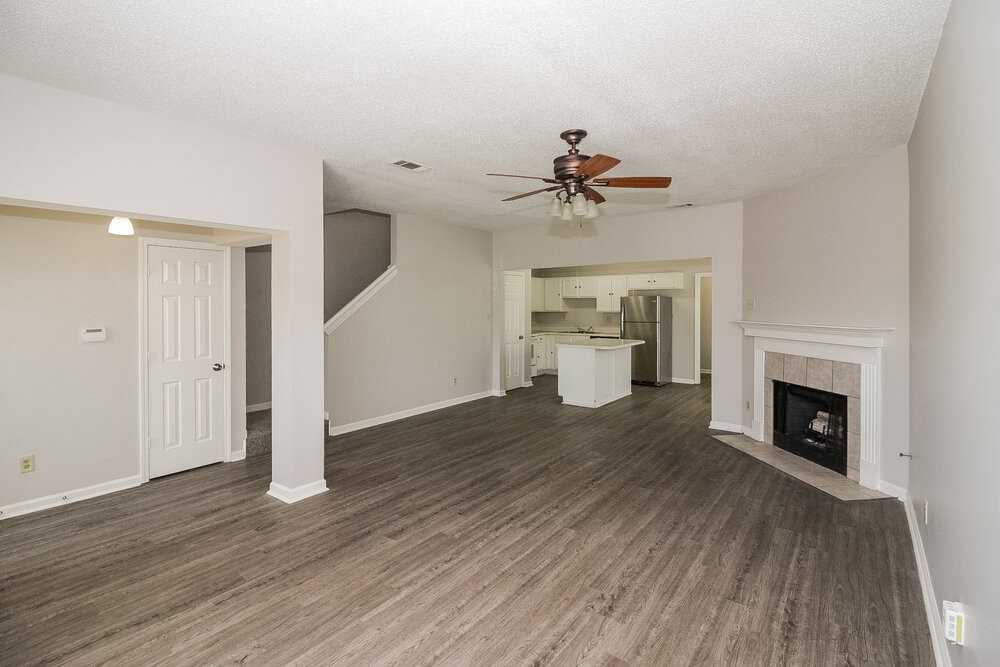 7899 Brady Creek Cv - Photo 4 of 19