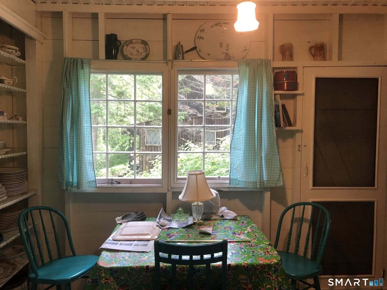 174 S Shore Rd - Photo 4 of 14