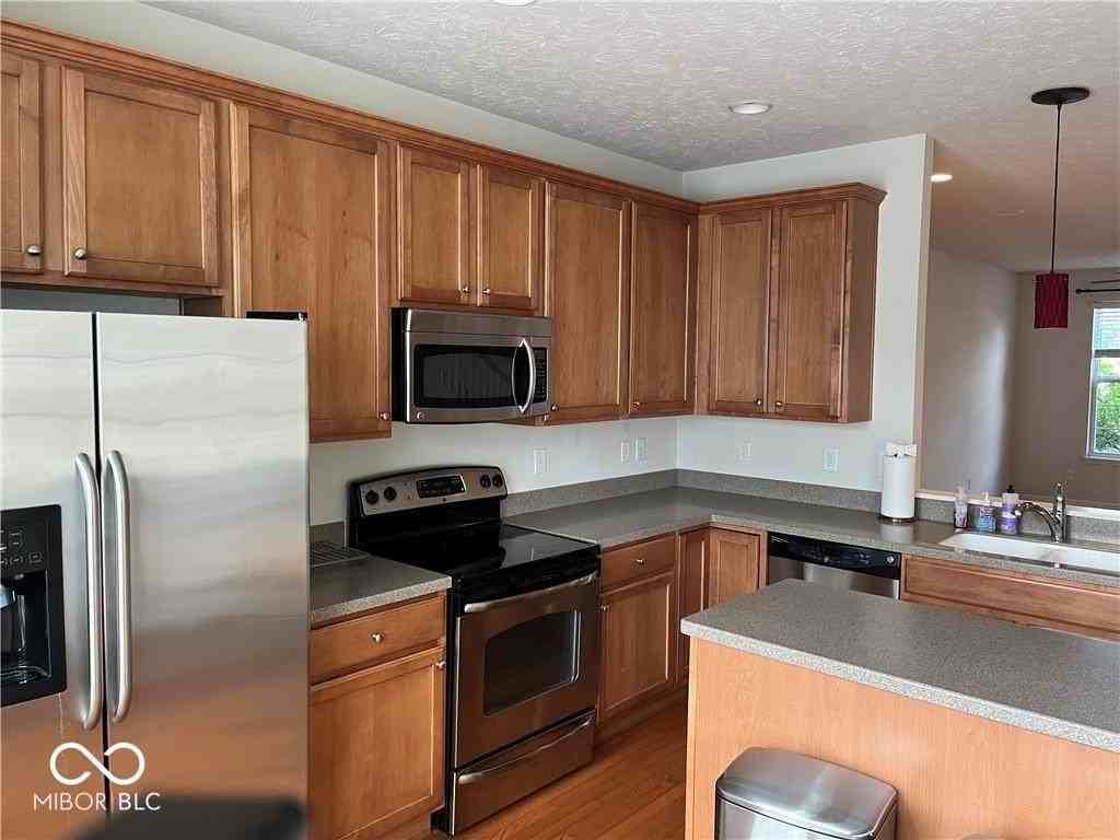 12632 Hamsel Ln - Photo 5 of 23