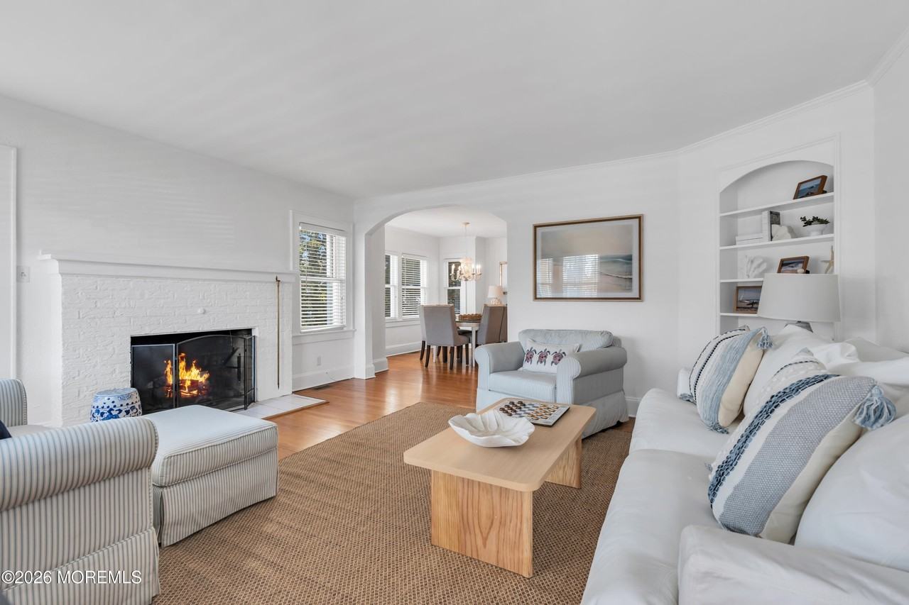 111 Chicago Blvd - Photo 6 of 47