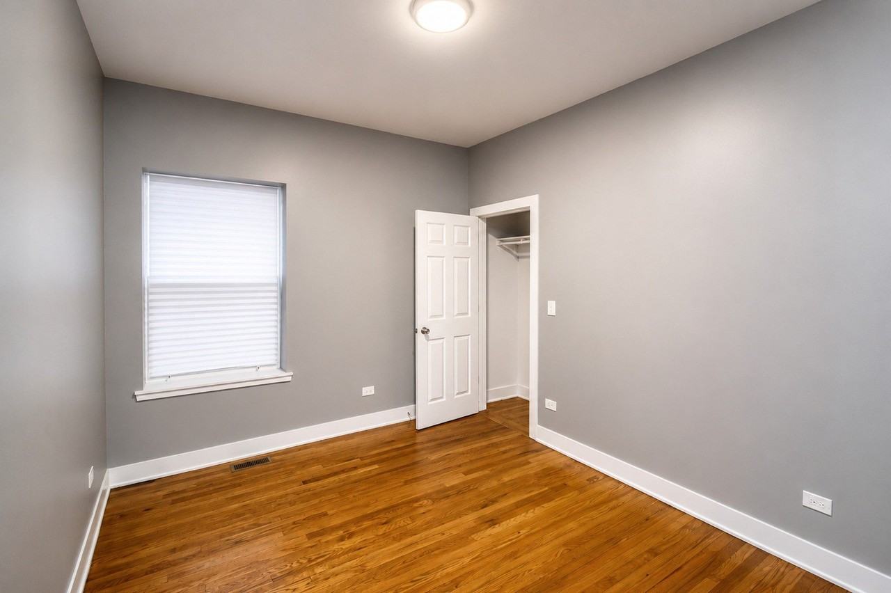 5310 S Harper Ave #2S - Photo 7 of 13