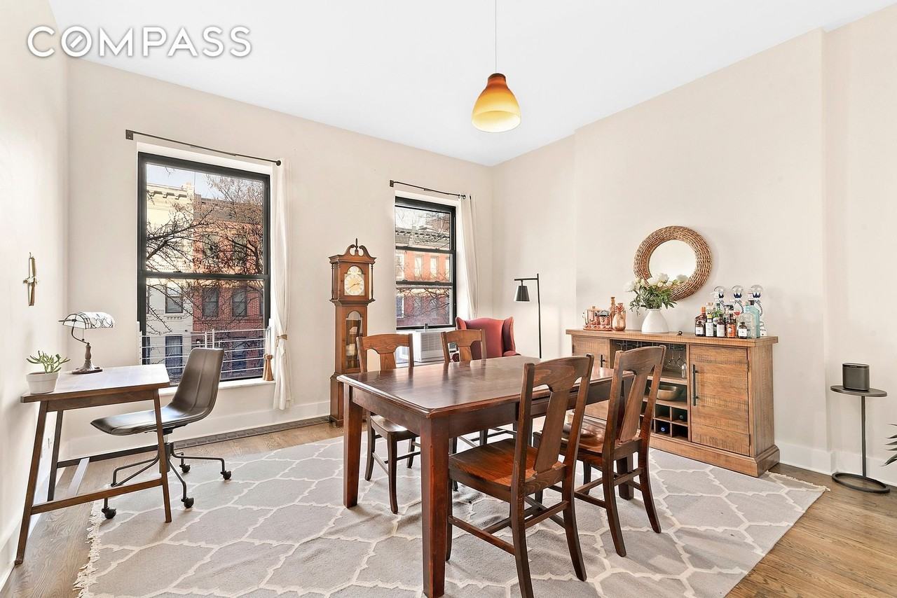 318 W 137th St #2 - Photo 4 of 13
