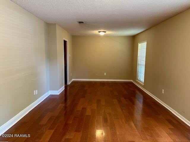 420 Quail Dr - Photo 3 of 13