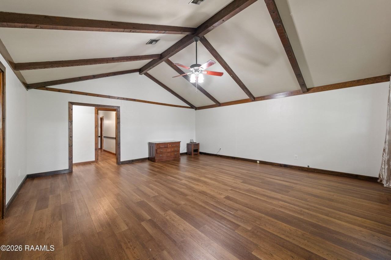 140 Orangewood Dr - Photo 5 of 30