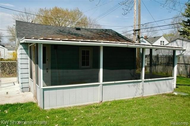 1815 Dallas Ave - Photo 4 of 22