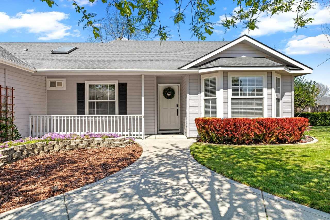 3030 N Forecast Street - Photo 2 of 41