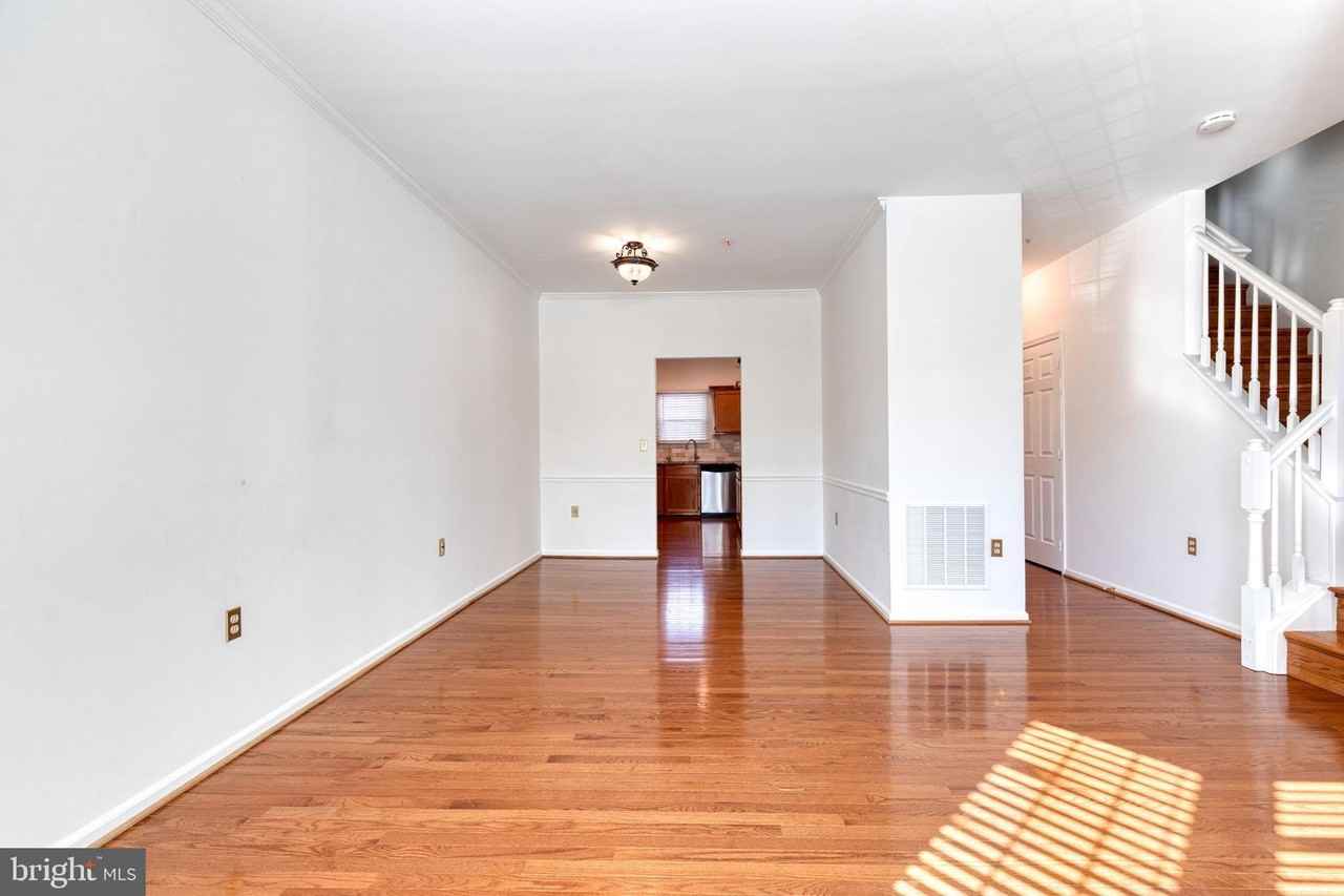 2502 Weston Ct - Photo 3 of 23