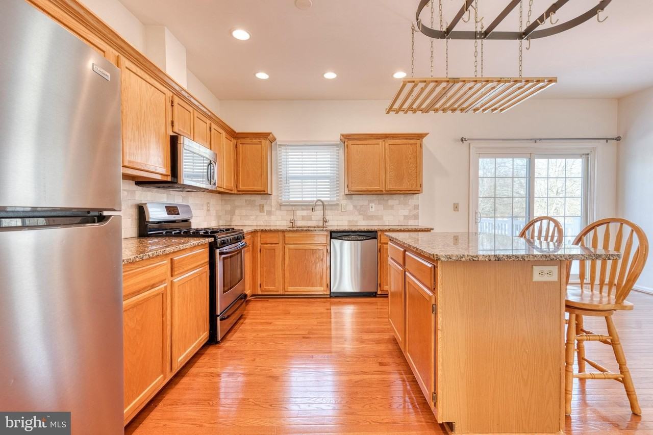 2502 Weston Ct - Photo 6 of 23